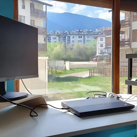 Large Stylish 2-bedroom Near Road, 5 Min To Gondola & Bar Street Apartament