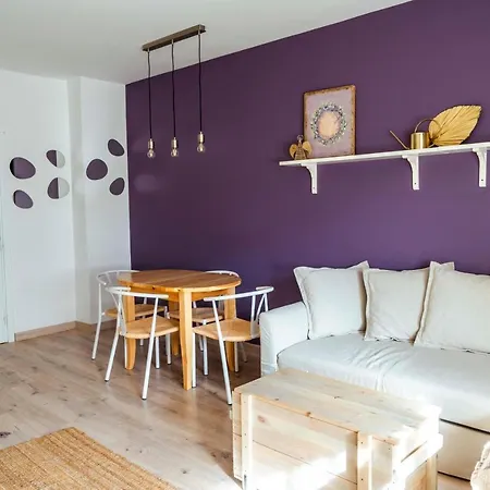 Large Stylish 2-bedroom Apt, 2min Walk To Path, 7-8min Walk To Gondola * Bansko