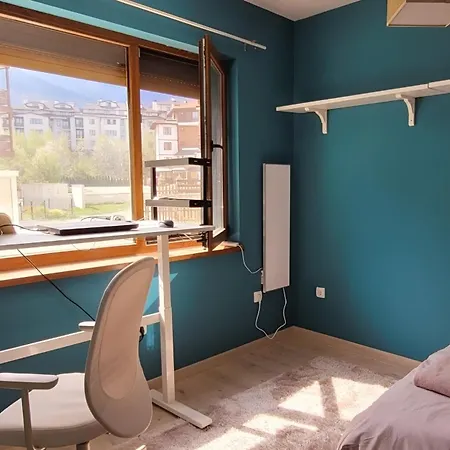 Large Stylish 2-bedroom Near Road, 5 Min To Gondola&bar Street *